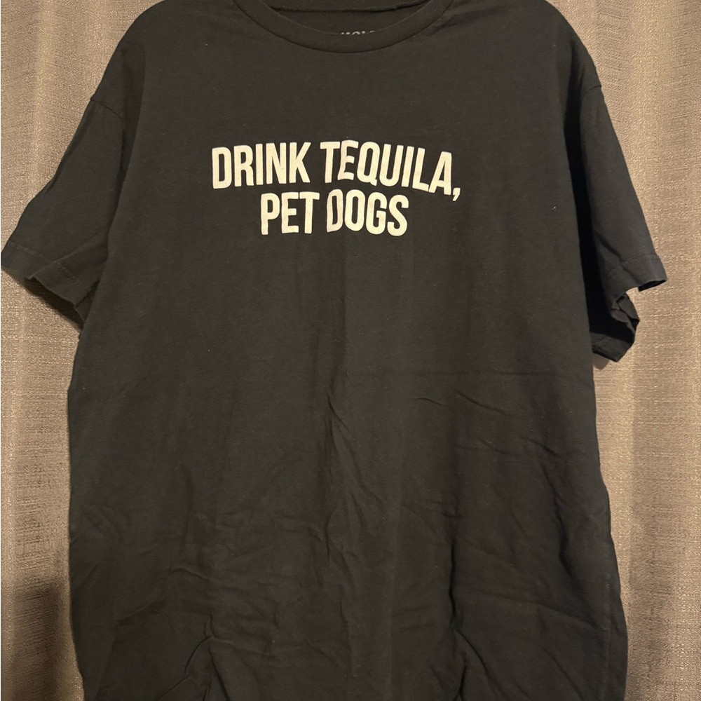 ⭐️ SOLD ⭐️ Tequila and Dogs Black T-Shirt